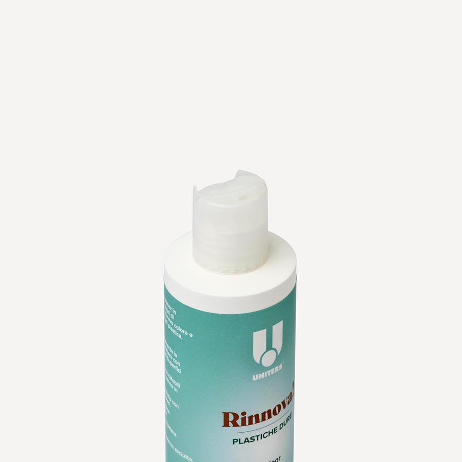 Uniters "Rinnova! Plastiche Dure" per Outdoor.