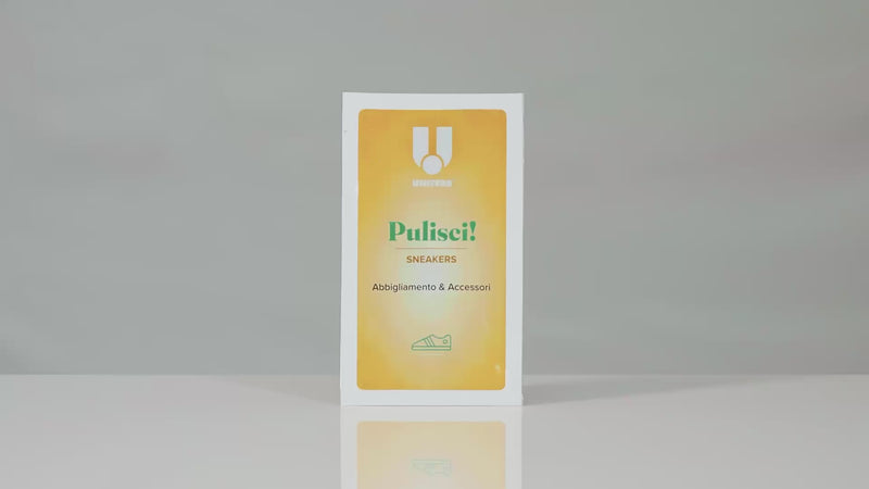 Pulizia rapida e istantanea delle scarpe con la salvietta monouso "Pulisci! Sneakers" di Uniters. Soluzione ideale per pulire la gomma e il tessuto delle scarpe ovunque ti trovi.
